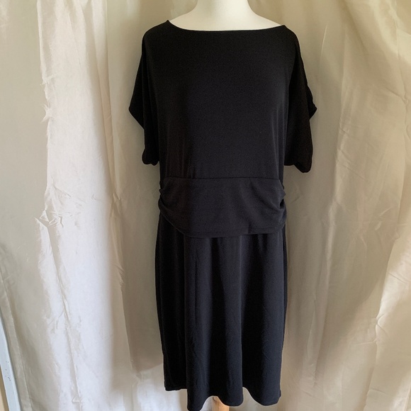 Ann Taylor Dresses & Skirts - Ann Taylor Black Shift Dress-NWT